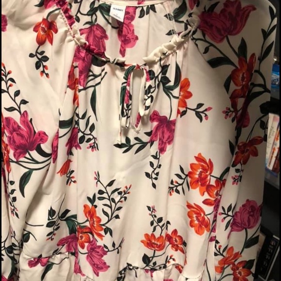 Floral blouse - Picture 2 of 3